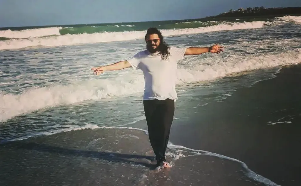 Jardel de Castro mergulha na carreira solo para lançar seu primeiro single
